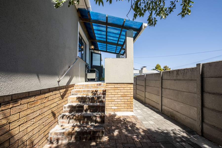 5 Bedroom Property for Sale in Protea Heights Western Cape